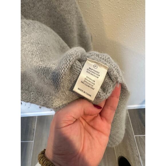 JOA cold‎ shoulder sweater -m - Picture 6 of 6